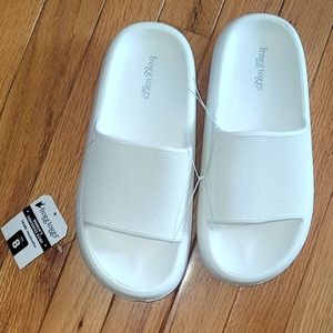 Frogg Togg WOMEN'S SQUISHEEZ SLIDES